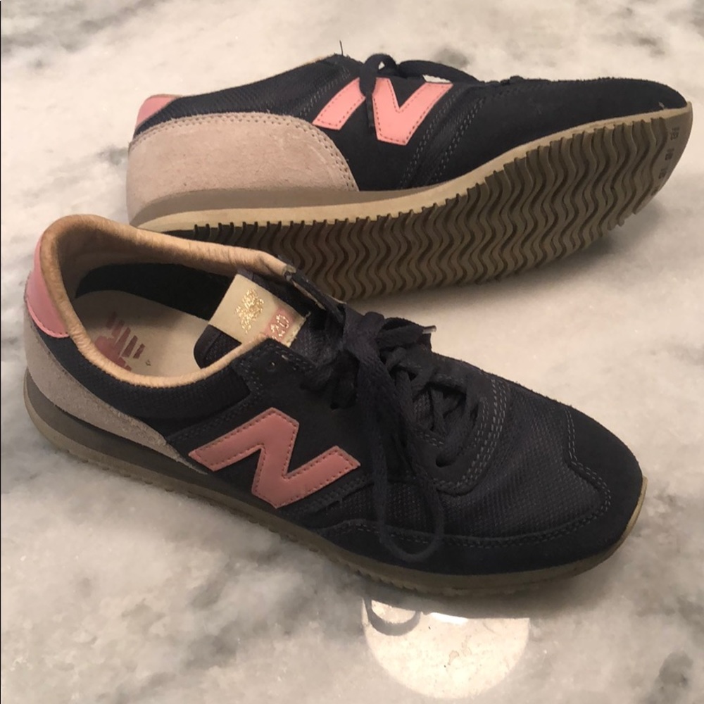New balance 620 tennis shoes